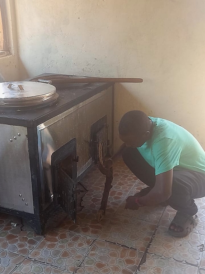 Now all the seals are completely dry.